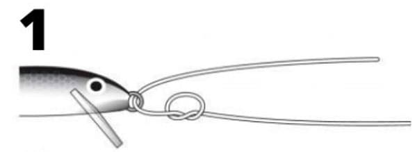 Étape 1. Passez le fil dans l’anneau du leurre et effectuez un nœud simple sans le serrer complètement.